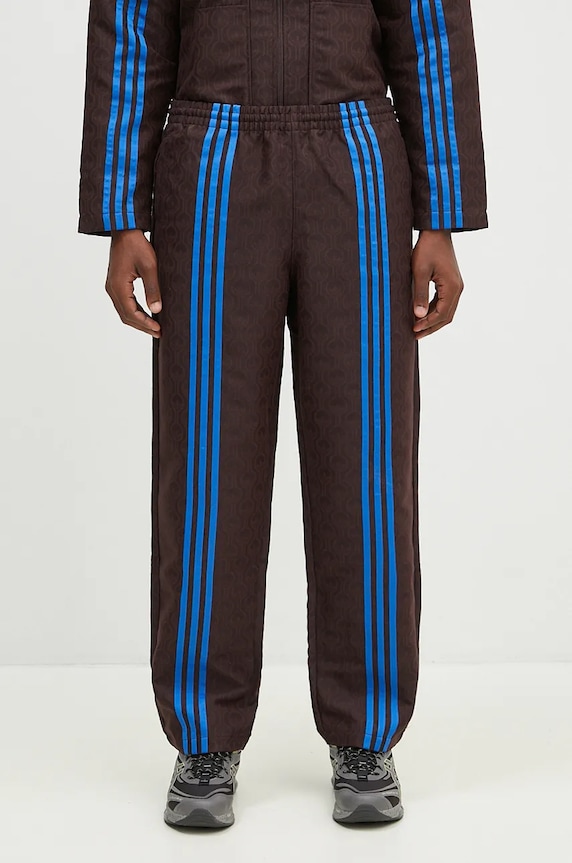 adidas Originals trousers Club TrackPant applique brown JN5970