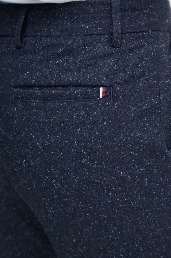 Hlače s primjesom vune Tommy Hilfiger mornarsko plava MW0MW36699