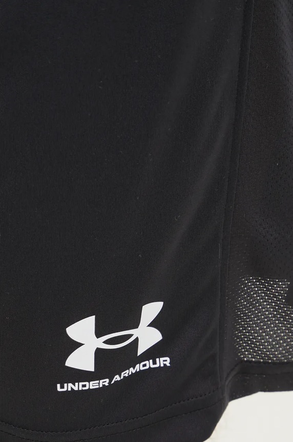 Къс панталон за трениране Under Armour Challenger черен 1379507