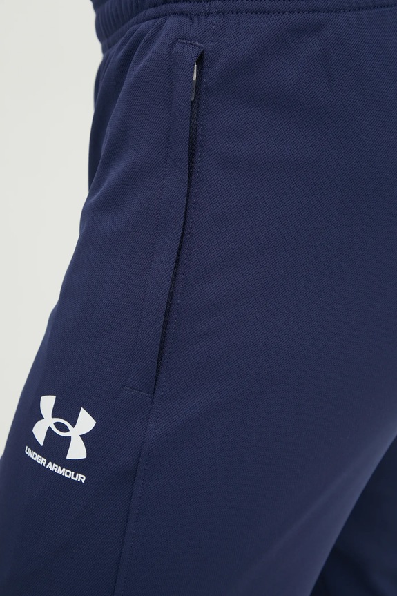 Oblečenie Tréningové nohavice Under Armour Challenger 1382602 tmavomodrá