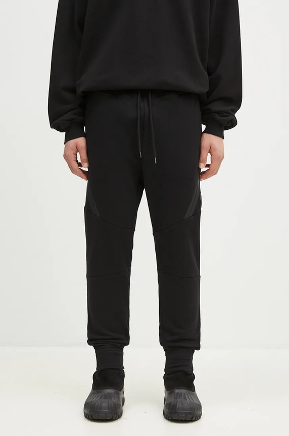 Хлопковые спортивные штаны C.P. Company Diagonal Raised Fleece Lens Sweatpants гладкий чёрный 17CMSP084A005086W