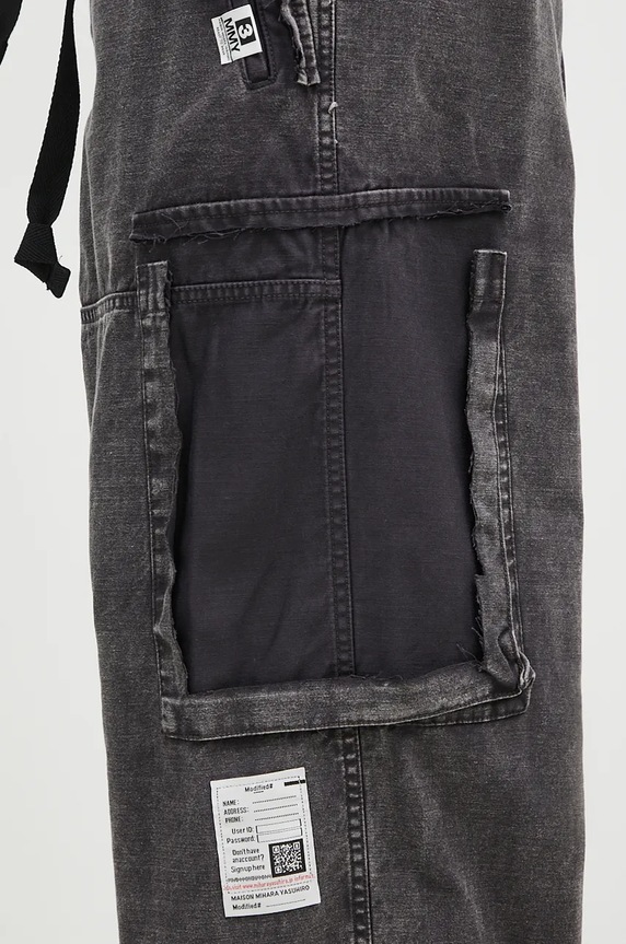Maison MIHARA YASUHIRO pantaloni de bumbac Satin Cargo J13PT171 negru