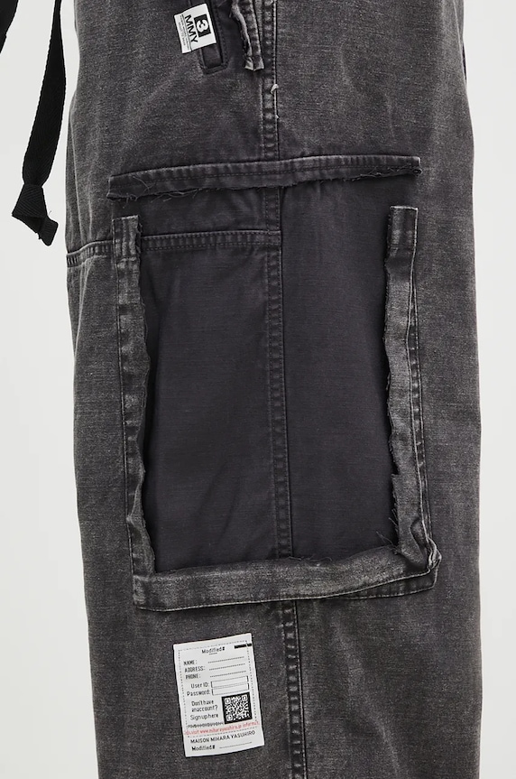 Maison MIHARA YASUHIRO pantaloni de bumbac Satin Cargo J13PT171 negru