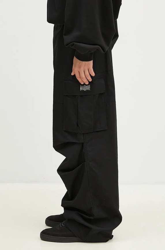 032C spodnie bawełniane ''Overtime'' Cargo Pants F24.URW.1001.000 czarny AW24