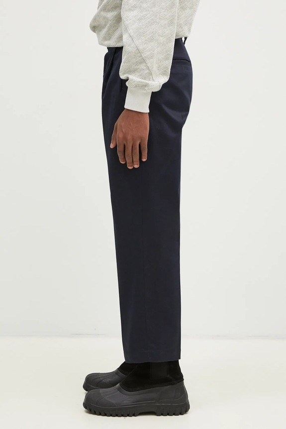 Pamučne hlače Wacko Maria Double Pleated Chino Trousers 24FW.WMP.PT02 mornarsko plava AA00