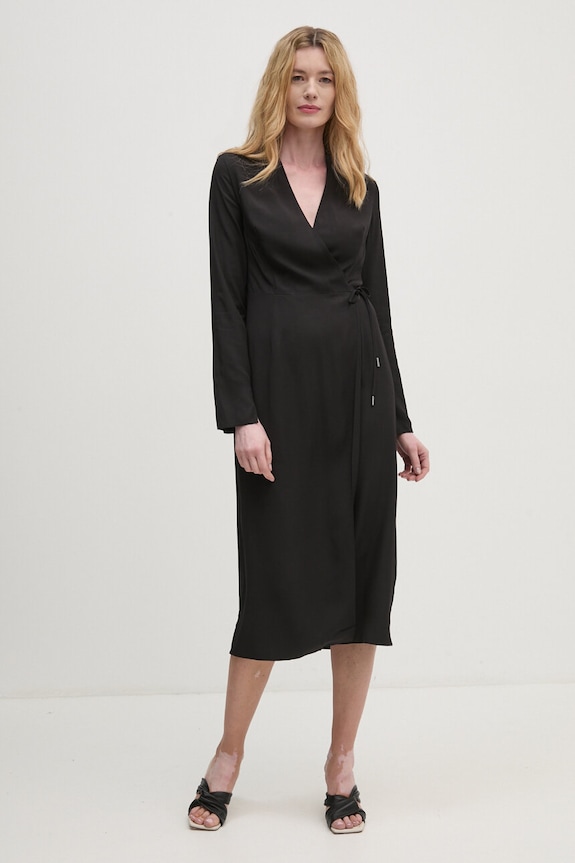 Obleka Calvin Klein K20K207658 črna AW24