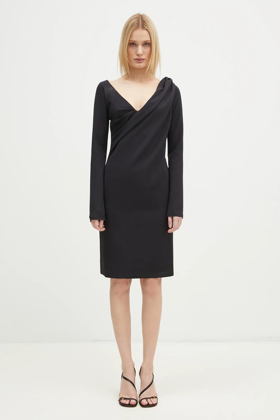 Šaty JW Anderson Shoulder Drape V-Neck Dress s elastanom čierna DR0446.PG1573.999