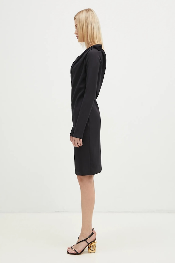 Šaty JW Anderson Shoulder Drape V-Neck Dress DR0446.PG1573.999 čierna AW24
