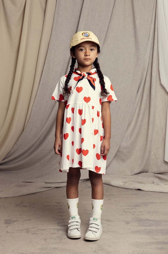 Mini Rodini sukienka bawełniana dziecięca Hearts wzorzyste biały 2465010842