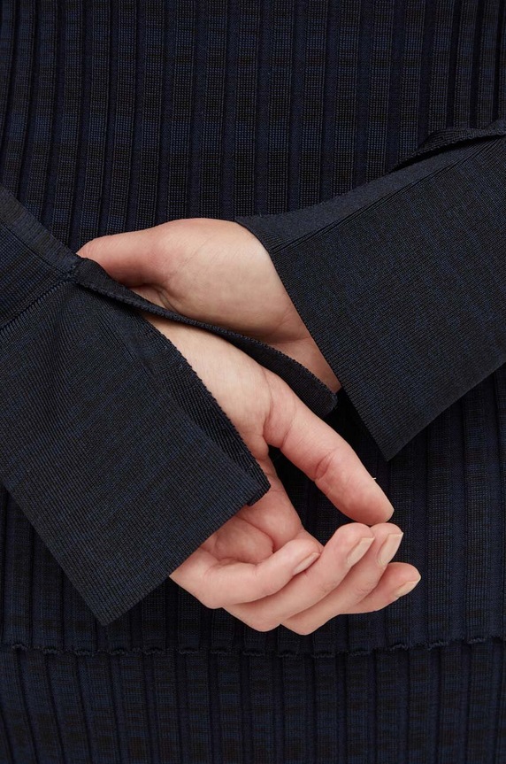 Pulover BOSS 50518357 mornarsko plava