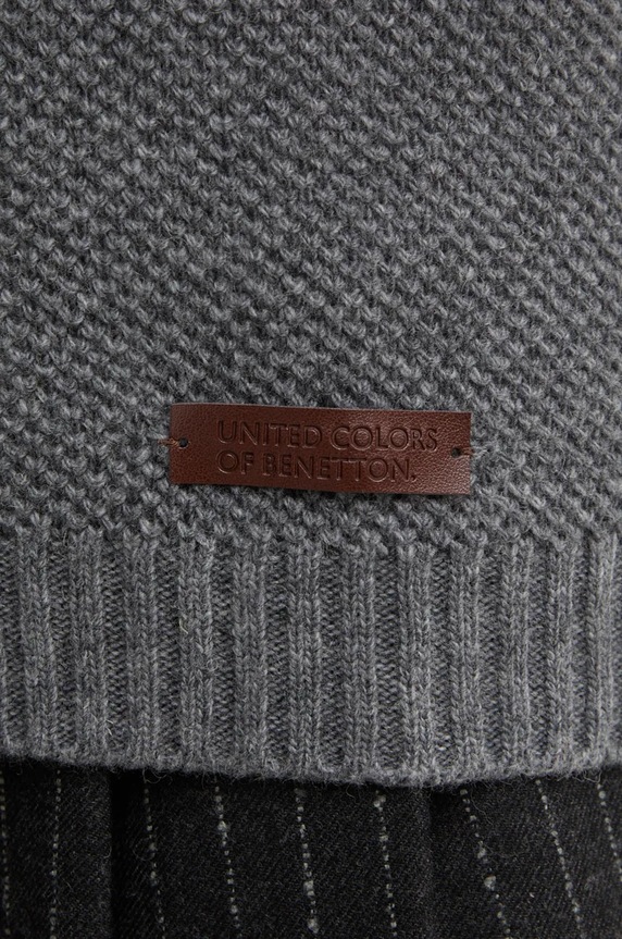 United Colors of Benetton vesta de lana 1344U601H gri