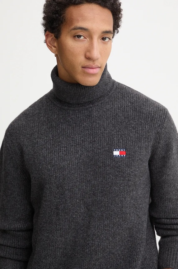 Tommy Jeans sweter z domieszką wełny szary DM0DM20602