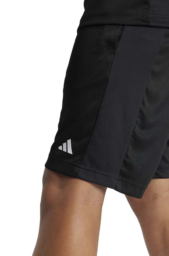 Παιδικό σορτς adidas J TR-ES SH IV9578