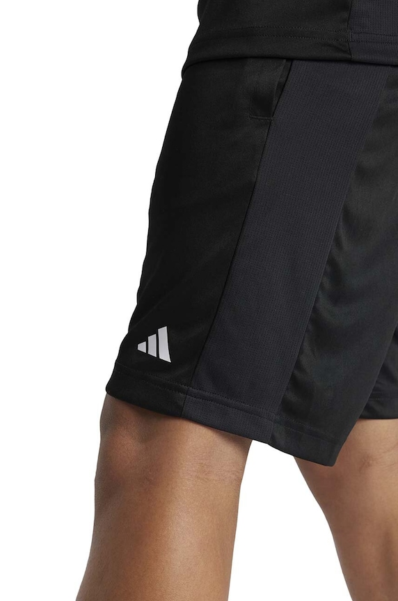 Παιδικό σορτς adidas J TR-ES SH IV9578