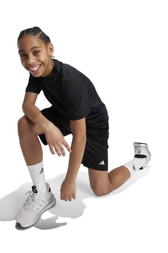 Παιδικό σορτς adidas J TR-ES SH IV9578