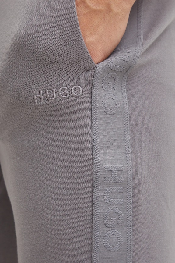 Bavlnené šortky HUGO sivá 50520492