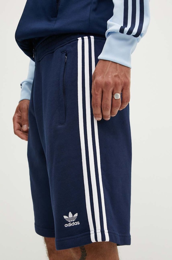 Bavlněné šortky adidas Originals Adicolor 3-Stripes pletenina námořnická modř IM9424