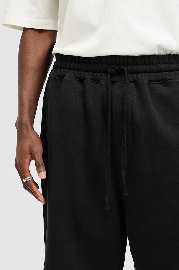 Ruházat AllSaints pamut rövidnadrág HAYDON M003TA fekete