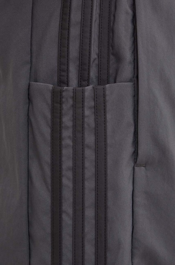 adidas pantaloni scurti Essentials Chelsea gri JG8499