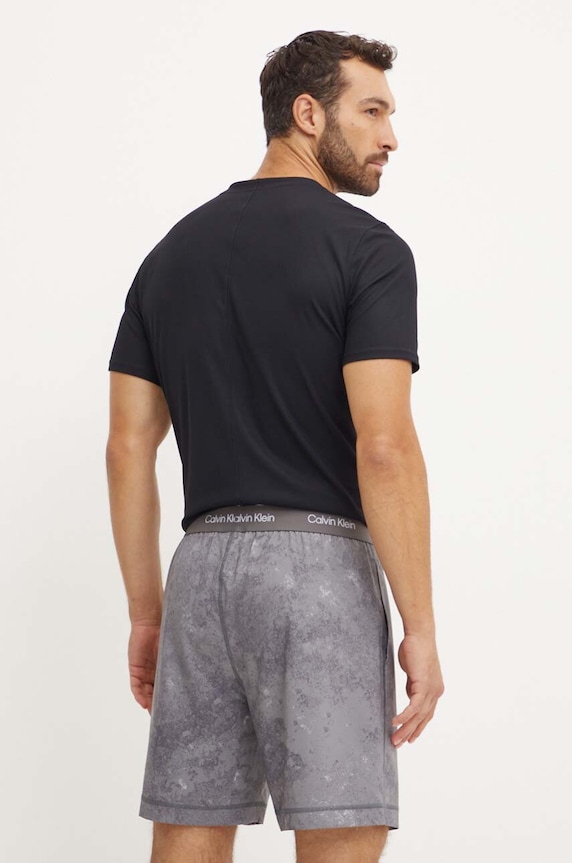 Oblečení Tréninkové šortky Calvin Klein Performance 00GMF4S813 šedá