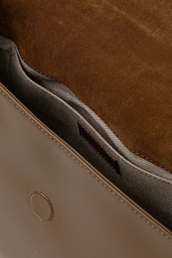 Δερμάτινη τσάντα A.P.C. sac virginie flap PXBRU.F61924 καφέ