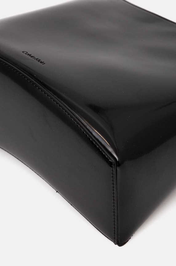 Kabelka Calvin Klein černá K60K612576