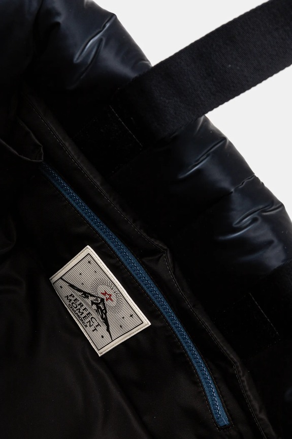 Perfect Moment kézitáska U8000177.2223 sötétkék