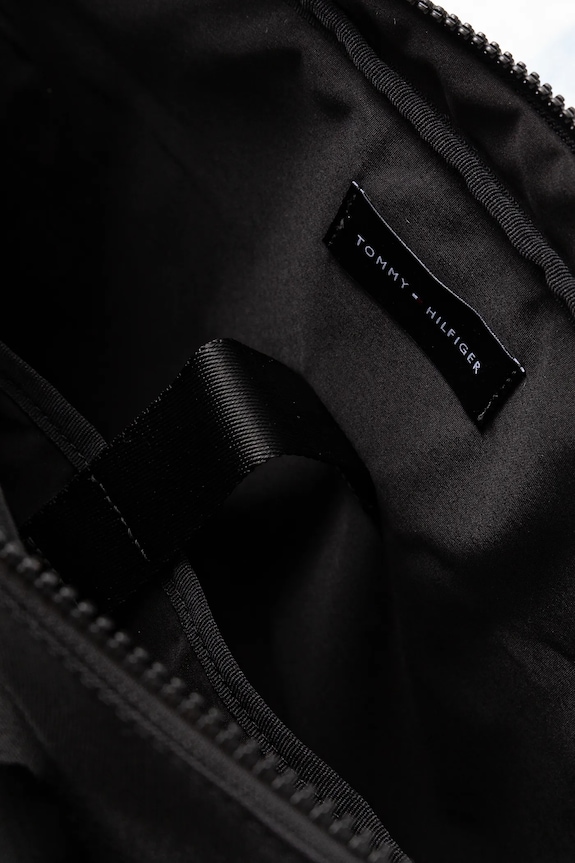 Taška Tommy Hilfiger AM0AM12699 černá