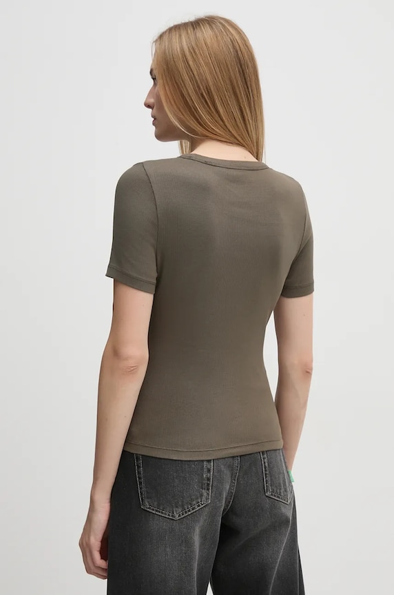 Abbigliamento Calvin Klein Jeans t-shirt J20J224639 verde