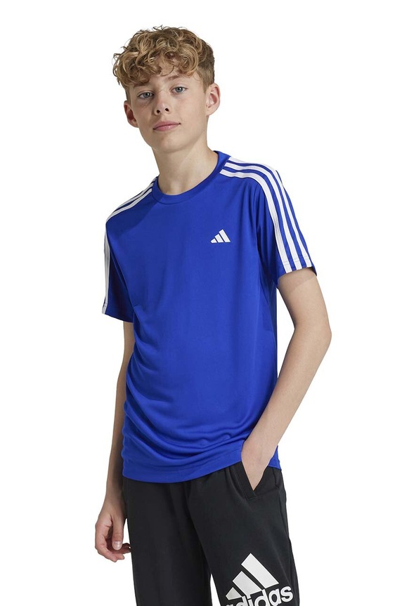 adidas gyerek póló U TR-ES 3S T aplikációval kék IV9583