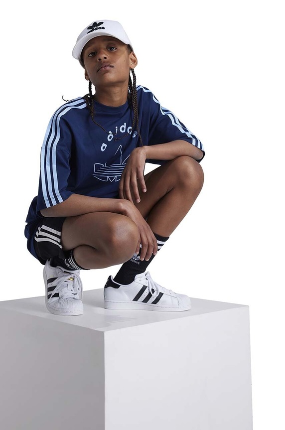 Дитяча бавовняна футболка adidas Originals IZ4549