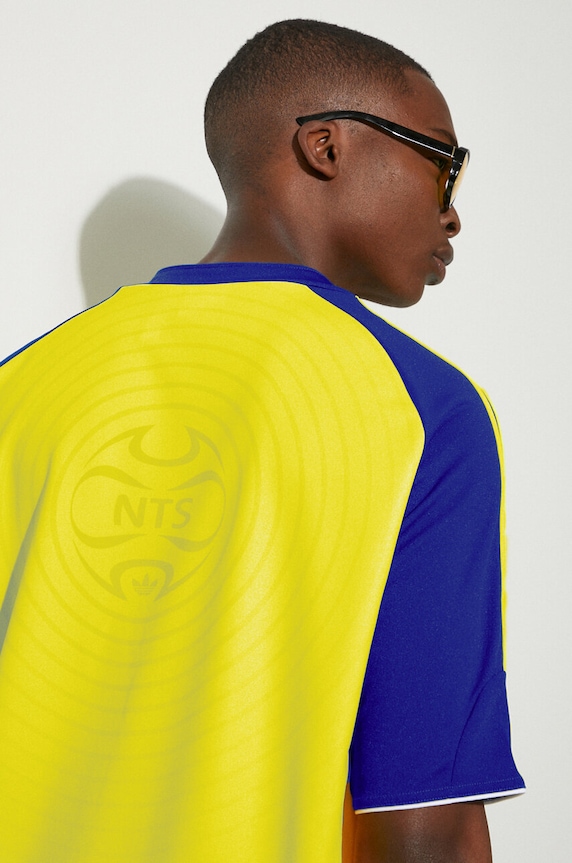 adidas Originals t-shirt adidas x NTS Radio Jersey 2 giallo JI5146