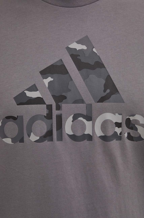 Бавовняна футболка adidas Camo IY0741 сірий