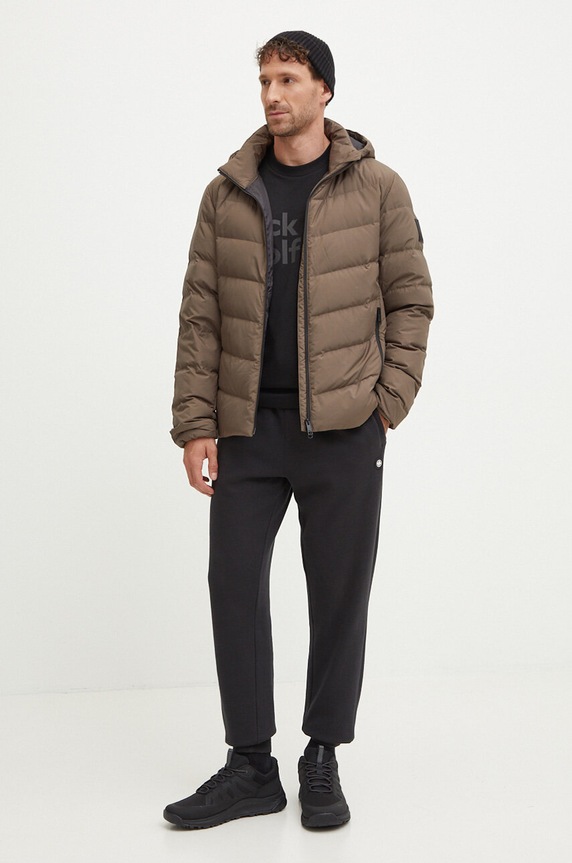 Хлопковая футболка Jack Wolfskin Brand 1809591 чёрный AW24