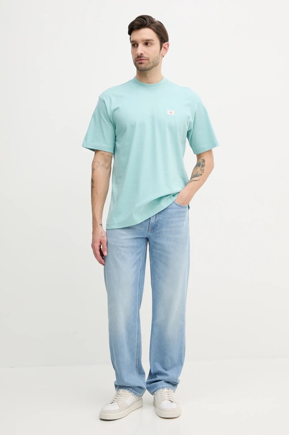 Bombažna kratka majica Calvin Klein Jeans J30J326857 turkizna SS25