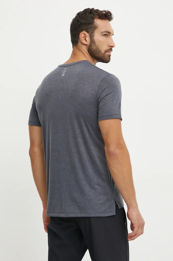 Odzież Under Armour t-shirt do biegania Launch Camo 1386681 szary