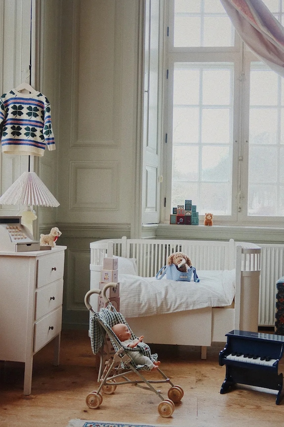 Konges Sløjd wózek dla lalek CHEEKY DOLL STROLLER KS104250.9BYA