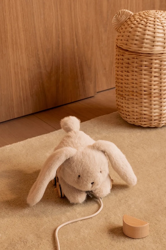 Liewood zabawka pluszowa Pera Rabbit Pull Along Toy beżowy LW20163.9BYA
