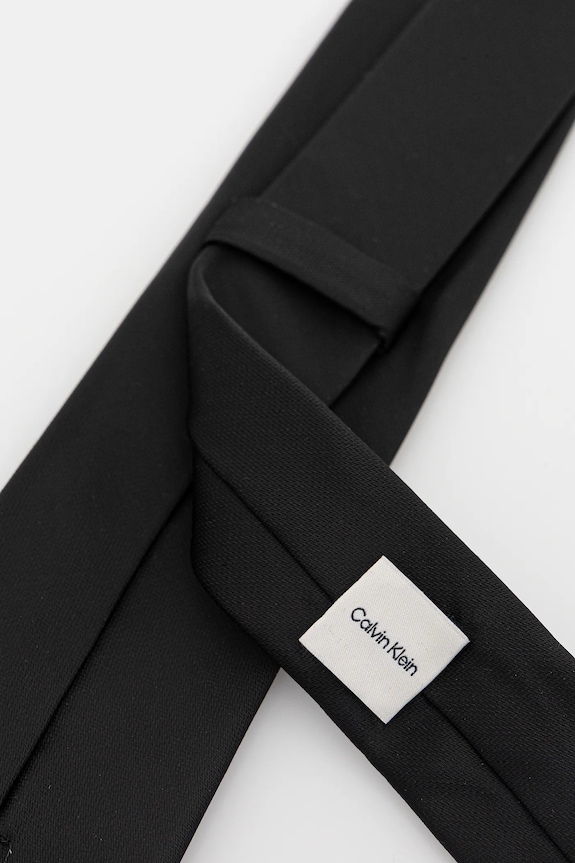 Calvin Klein krawat z dodatkiem jedwabiu CK2111E001 czarny AW25