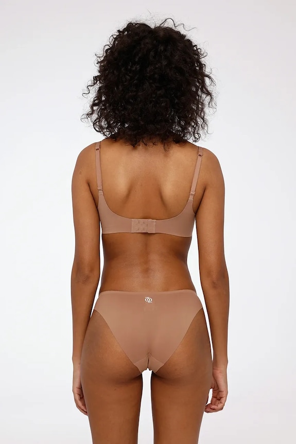 Îmbrăcăminte GOD SAVE QUEENS Sutien fără cusături ULTIMATE PUSH-UP BRA GSQ.139.111 bej