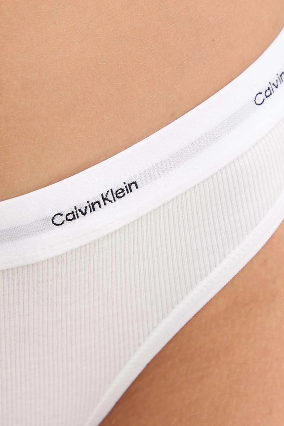 Oblečenie Tangá Calvin Klein Underwear LV00QD5357 biela
