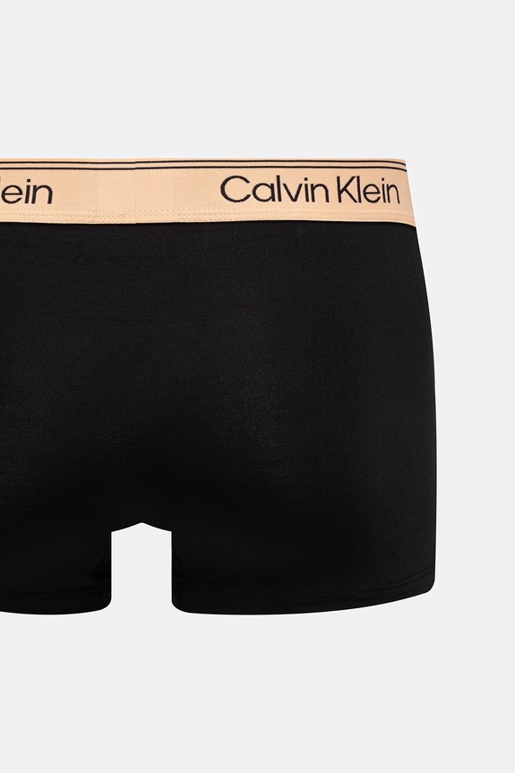 Calvin Klein Underwear moške oprijete boksarice paket 3 kosov LV00NB4409 črna