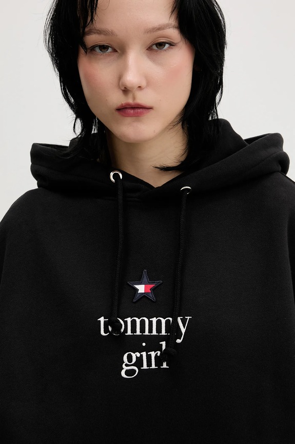 Bombažen pulover Tommy Jeans črna DN0DN00099