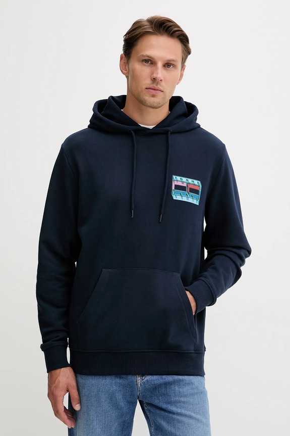 Βαμβακερή μπλούζα Tommy Jeans στάμπα σκούρο μπλε DM0DM22077