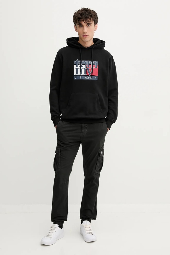 Βαμβακερή μπλούζα Tommy Jeans DM0DM22092 μαύρο AW25