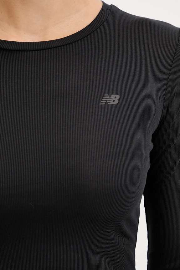 Tréningové tričko s dlhým rukávom New Balance WT53133BK čierna