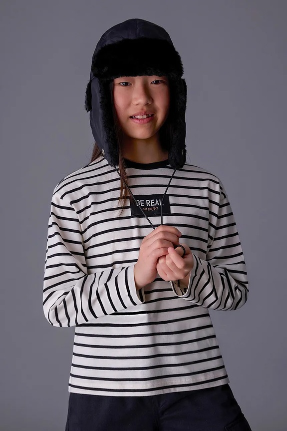 Dječja pamučna majica dugih rukava Mayoral Planet friendly crna 7027.8K.Junior.9BYA