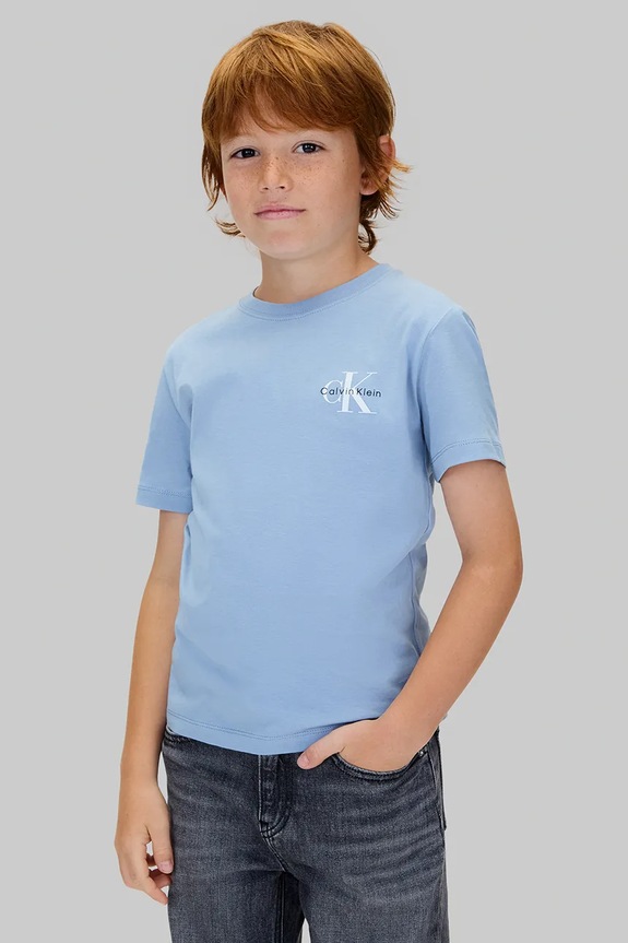 Παιδικό βαμβακερό μπλουζάκι Calvin Klein Jeans στάμπα μπλε IU0IU00719.128.170.9BYA