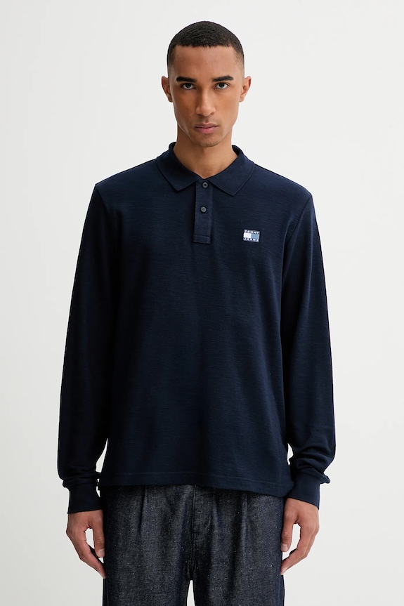 Bavlnené tričko s dlhým rukávom Tommy Jeans nášivka tmavomodrá DM0DM22125