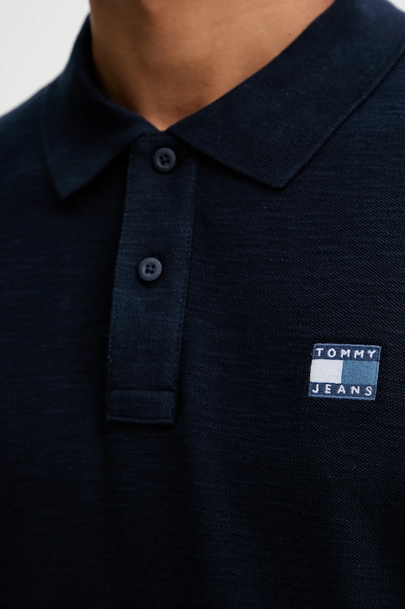 Bavlnené tričko s dlhým rukávom Tommy Jeans DM0DM22125 tmavomodrá